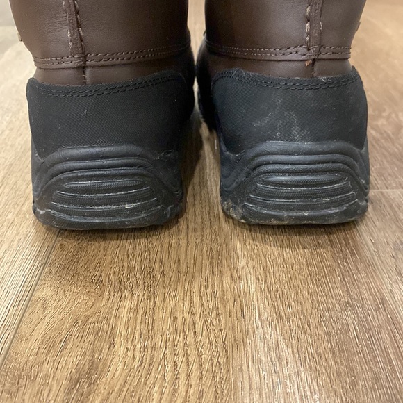 UGG | Adirondack Tall - Picture 2 of 7